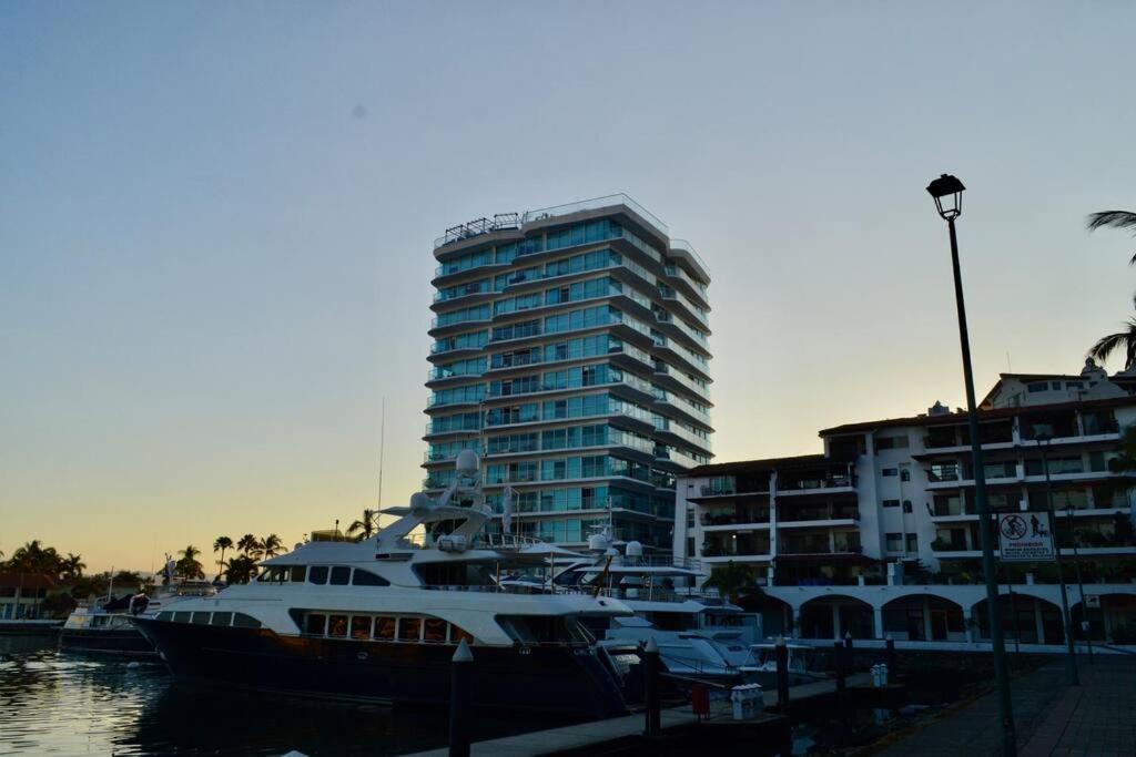 Luxury Condo On The Marina Пуерто-Вальярта Екстер'єр фото