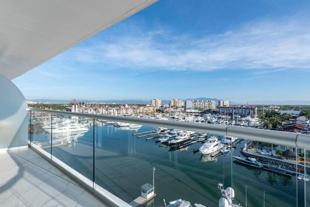 Luxury Condo On The Marina Пуерто-Вальярта Екстер'єр фото